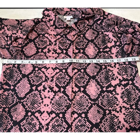 LuLaRoe Simply Comfortable Women's Geometric Blouse Button-Down Size M Polyester - Picture 8 of 12